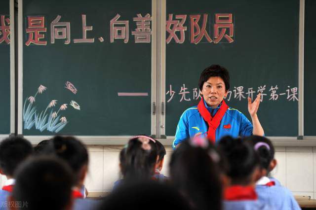 小火车的;有去无回，也暗示了影片;发生过的事不会忘记的主题